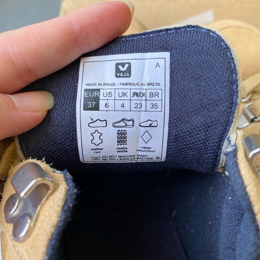 VEJA *NWT* Women’s Roraima Suede Desert Oxford Grey Khaki High Top Sneakers Sz 6 - Picture 11 of 16